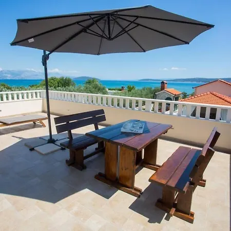 *** Step 2 Sea *** - Beautiful On The Beach ! Holiday home